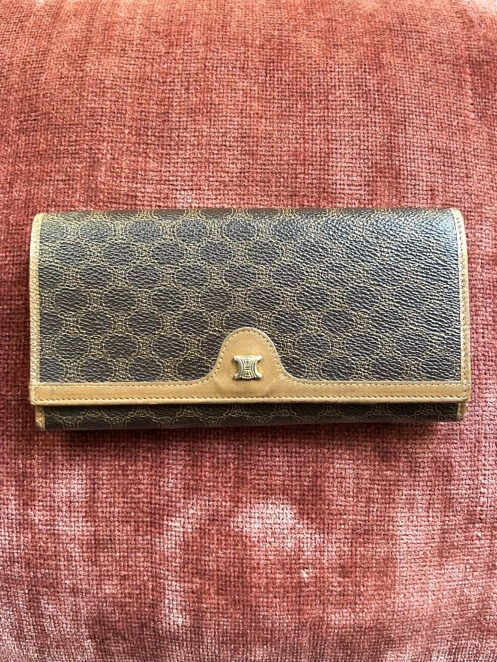 CELINE Triomphe Canvas Kiss Lock Wallet Brown Tan